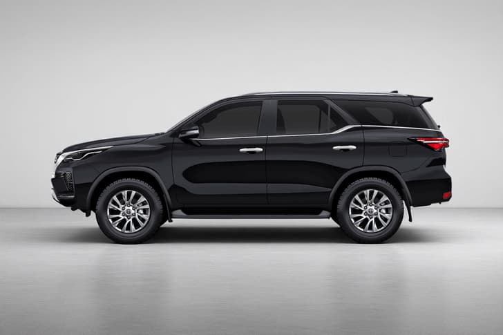Toyota Fortuner Color Attitude Black Toyota Fortuner Color Attitude Black